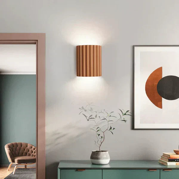 Modern wall lamp, resin design, warm LED light